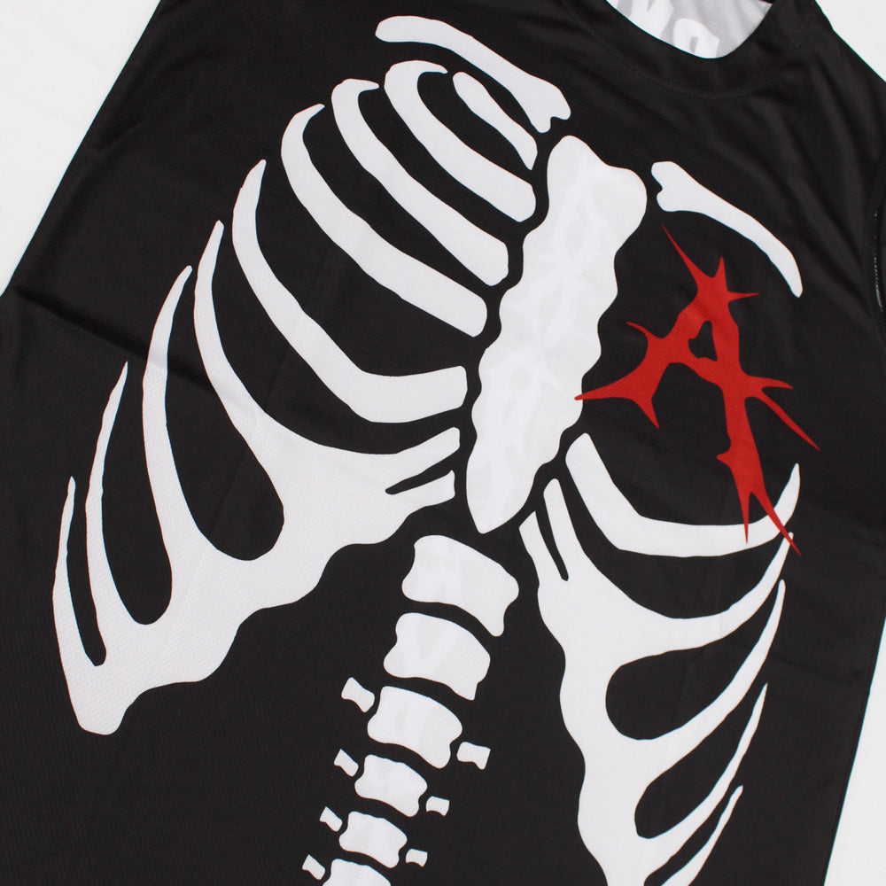 ''Bones&Thorns'' Tank Top